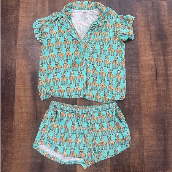 MeUndies Women’s Pajama Set Giraffe Print Button Up Top & Shorts Size M - Picture 2 of 7